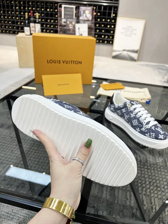 Louis Vuitton Shoe 